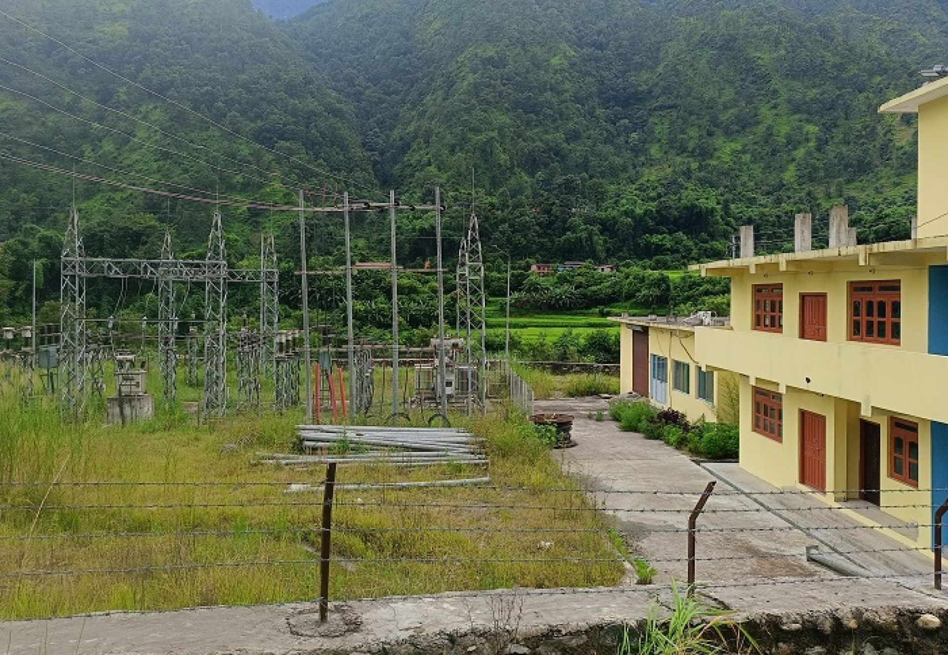अझै सञ्चालनमा आएन रातोढुुङ्गा सबस्टेशन
